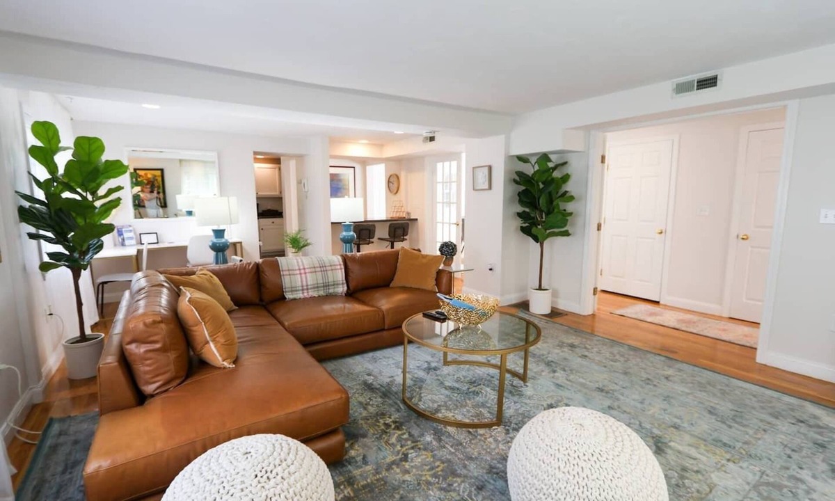 Riverside Apartment | Single family,3 bed, 3 bath,Harvard, MIT,hospitals