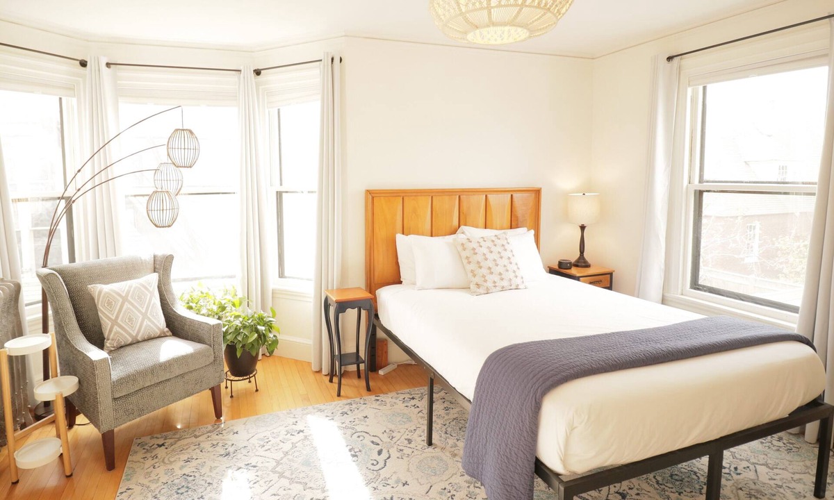 West End Hotel | Skolfield Inn | Parking | Self-check-in | Garden 3