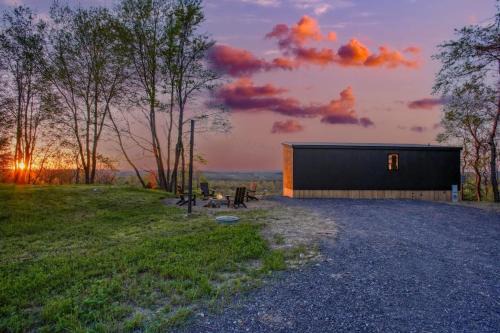 Brookville House | Skyline Serenity - Hot Tub