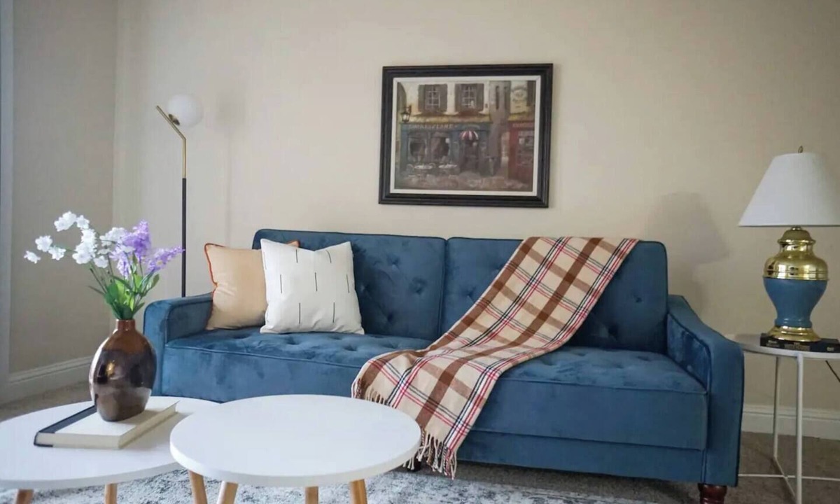 Oklahoma City Apartment | Sleepover | Modern 1BD/1BA + Balcony - OKC