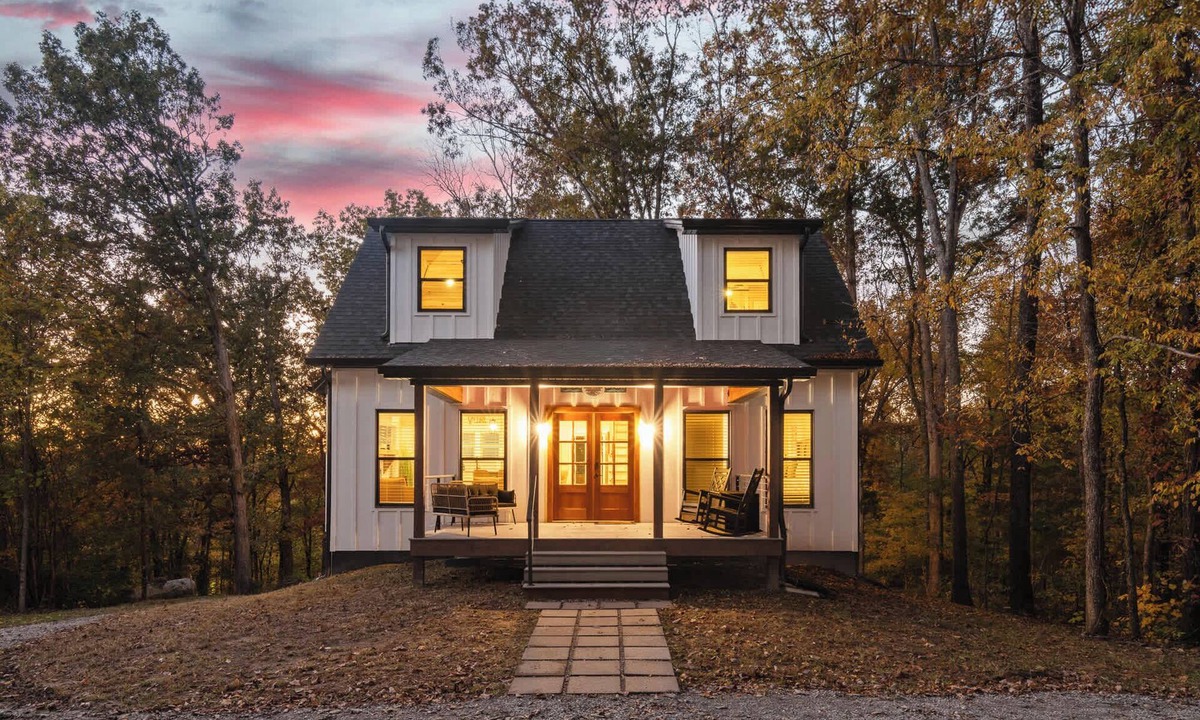 Clarkson House | Sleeps 10 · Hot Tub · Game Room · 500 MB WiFi · EV Charger