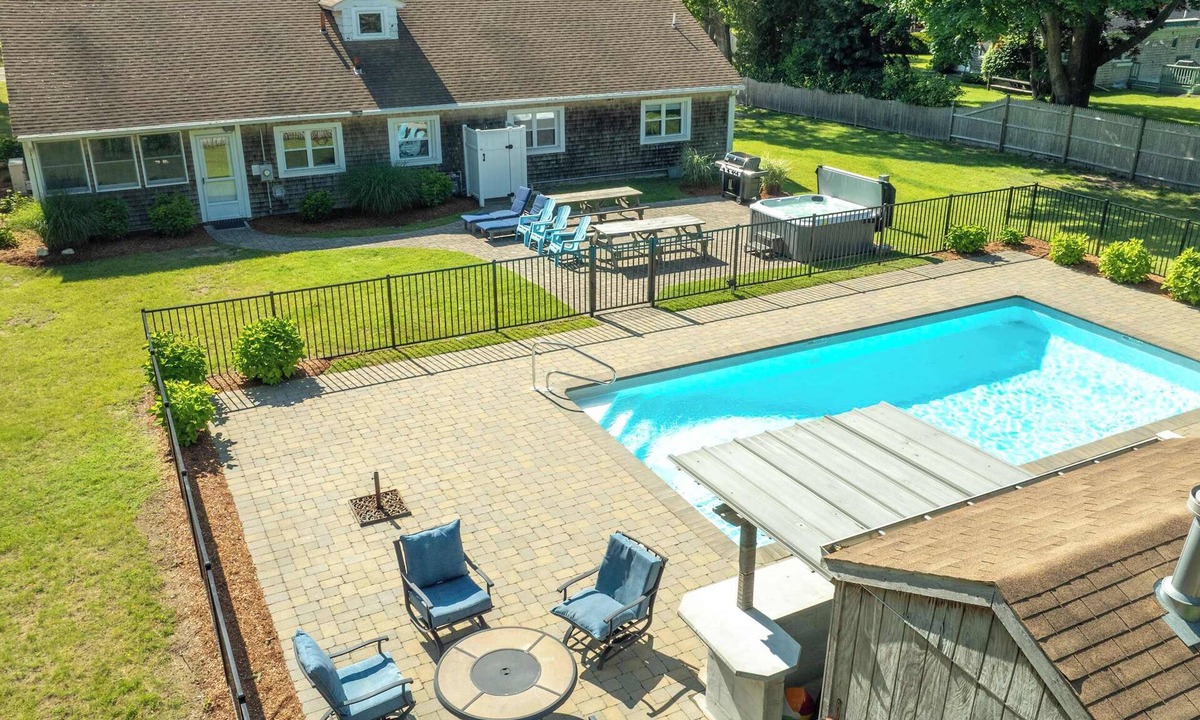 Northwest Harwich House | Sleeps 14 Home w/Pool Great for Families!