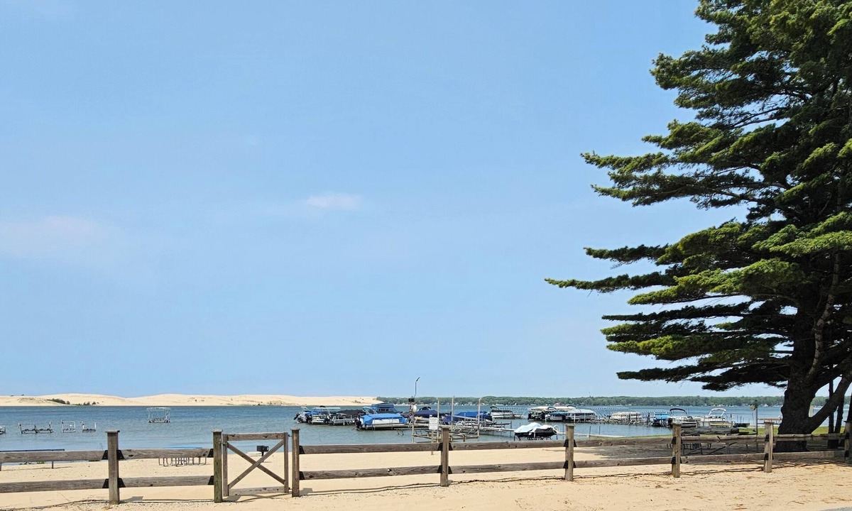Mears House | Sleeps 18! Heated pool and lake access.