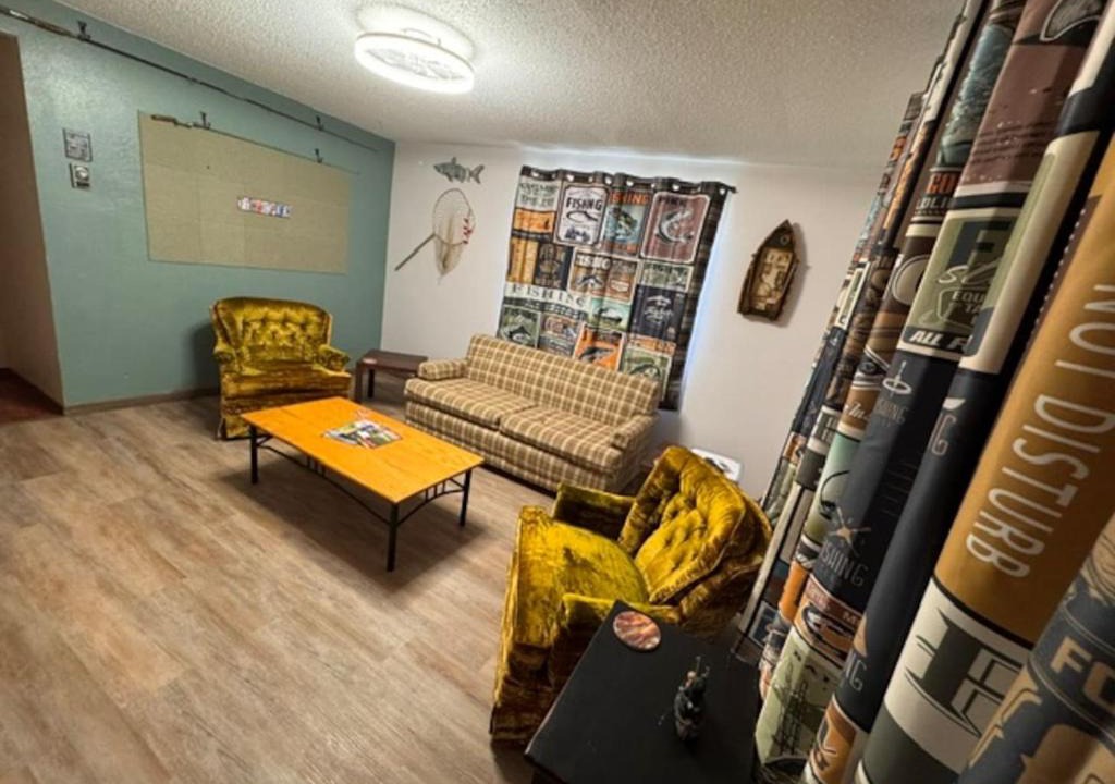 Crosby Apartment | Slew Shark Suite