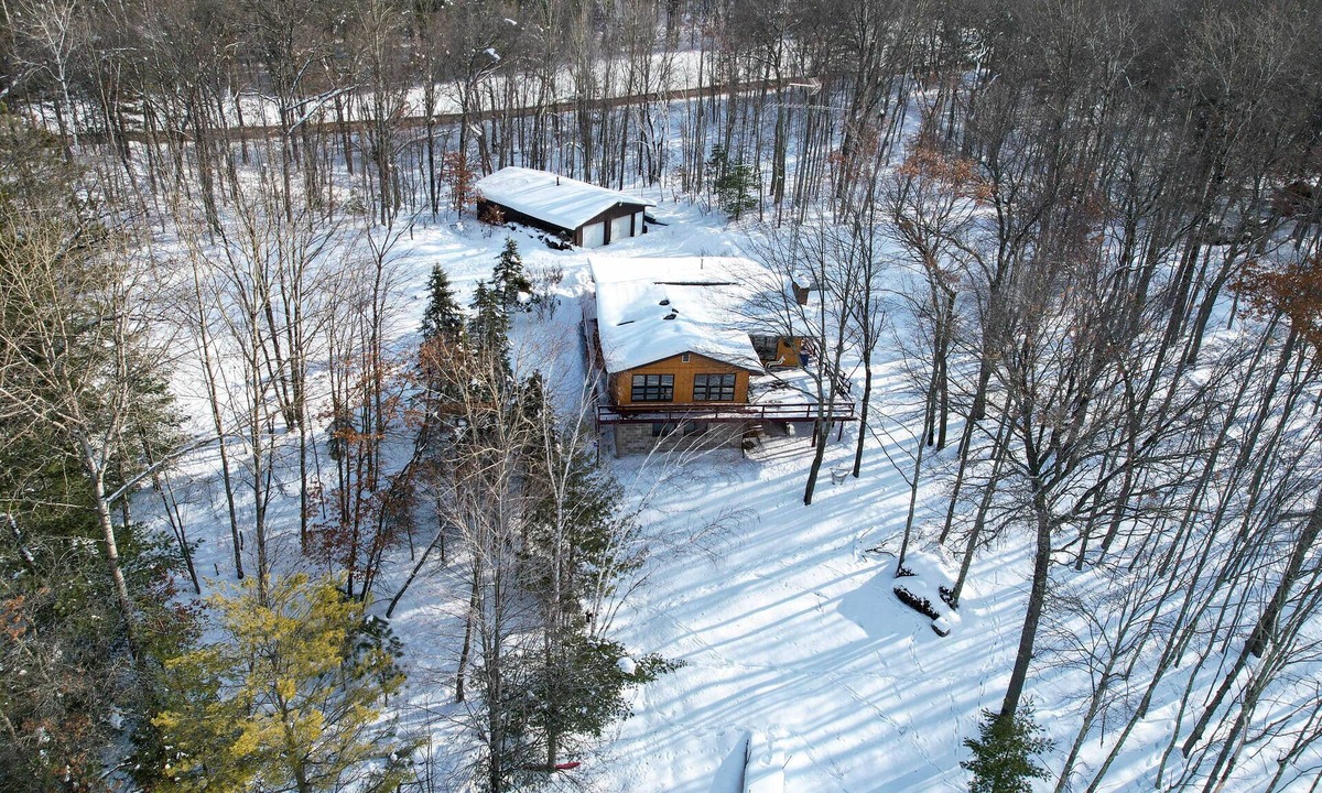Danbury Cabin | Snowmobile, Ice Fish & Explore! Lang Lake Cabin