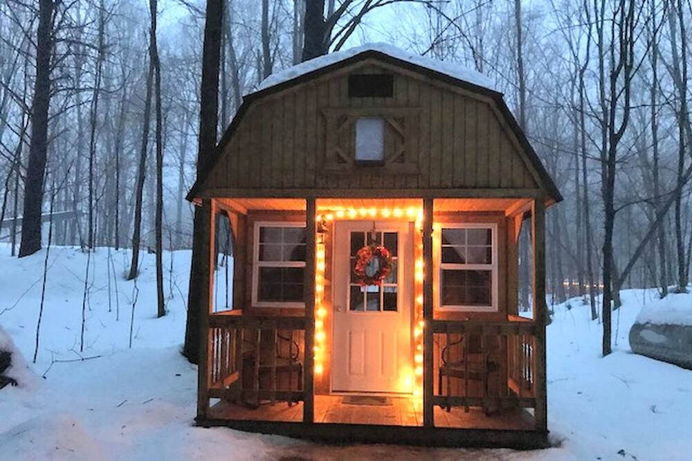 Bryant Cabin | Snug Tiny House Getaway in Elton for Vacations near the Wolf River, Wisconsin