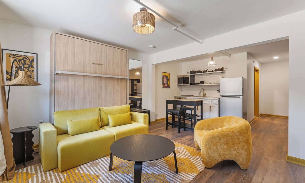 East Market District Apartment | Sol – Bright & Cheerful Bachelor Suite in NULU