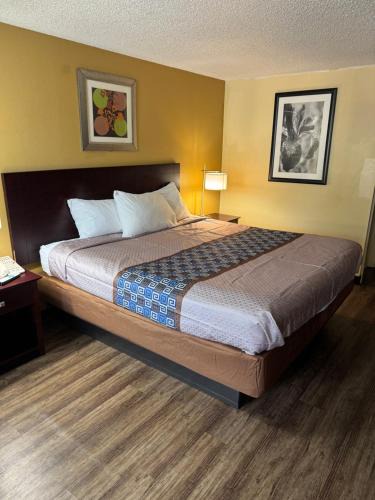 Goodlettsville Hotel | Somatel Goodlettsville