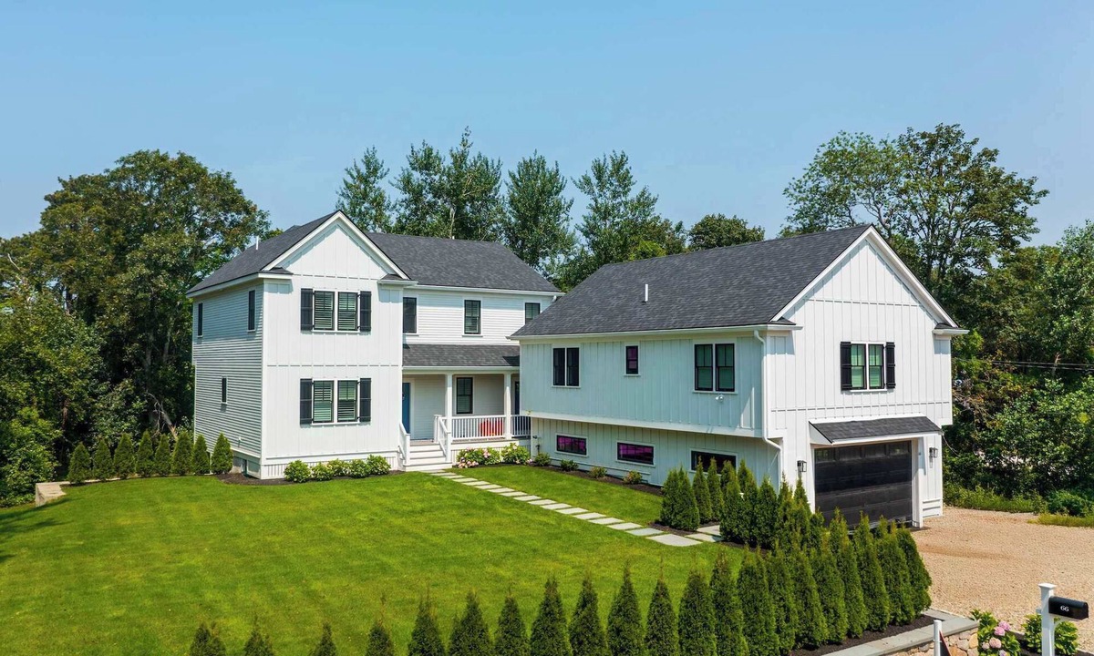 Harwich Port House | Sophisticated Luxury Home 1 Mi from Downtown!