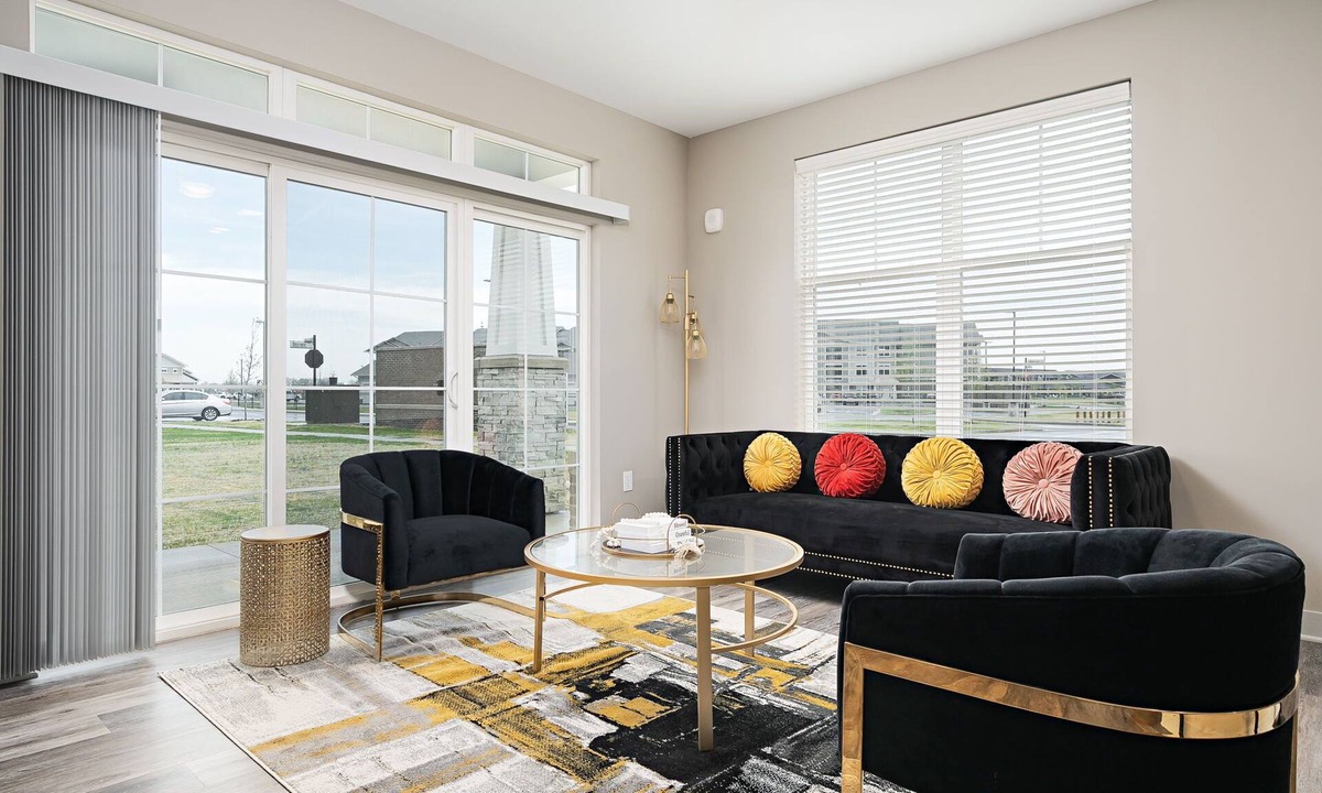 Whitestown Apartment | Sora, The Loft