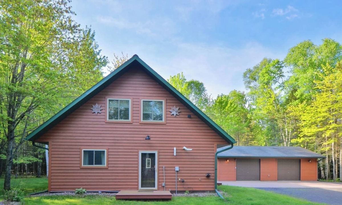 Herbster House | South Shore Chalet | Hot Tub and Game Room