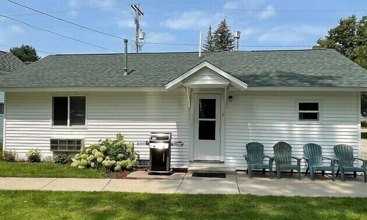Indian River Apartment | Spacious 3BR Retreat | Perfect for Families!