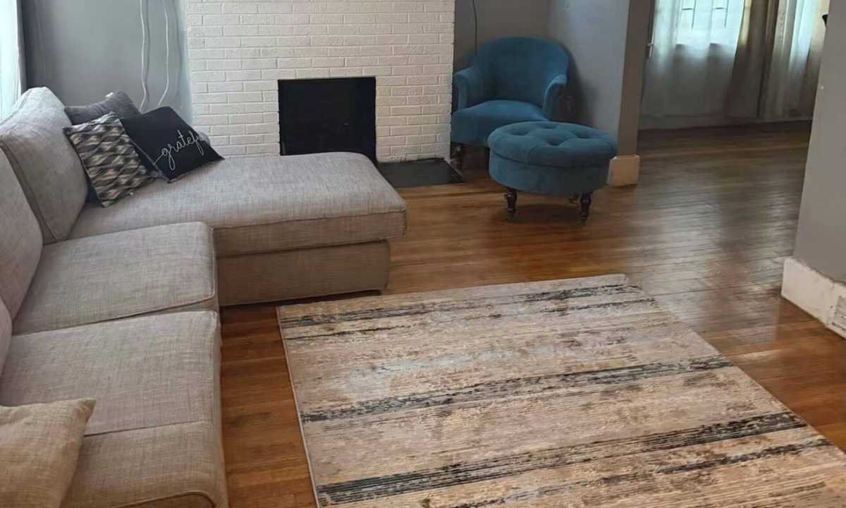 Detroit House | Spacious 4-bedroom house in adorable Detroit with AC