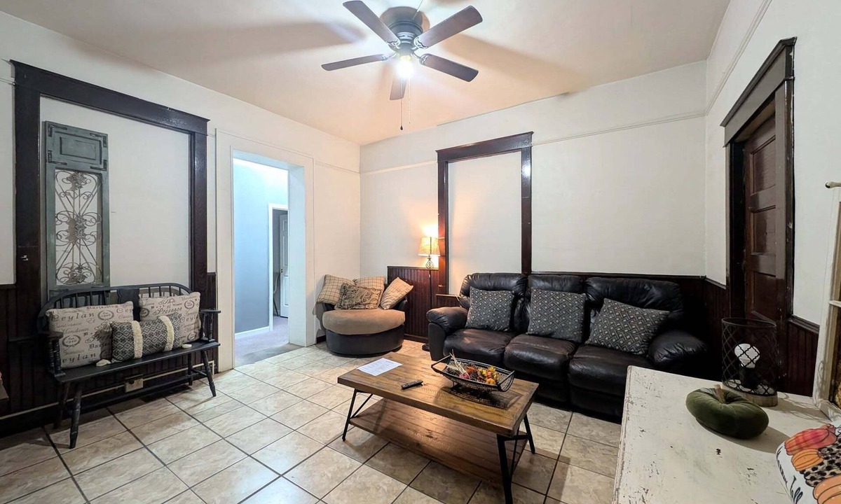 Clintwood House | Spacious 5-bedroom house in town-within walking distance to everything