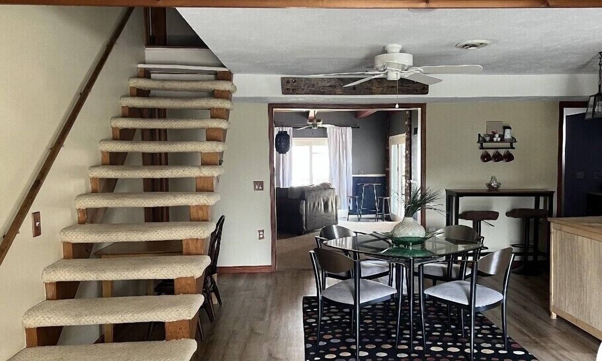 Bemus Point House | Spacious Pet Friendly home near Lake & Golf Course-Sleeps 20