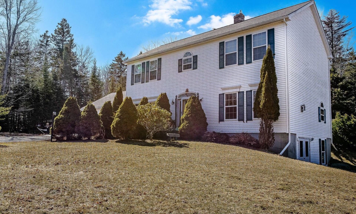 Southwest Harbor House | Spacious Private Estate: Pets & Fire Pit