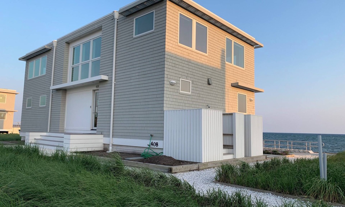 North Truro House | Spectacular Newly Constructed 3-Bedroom Beachfront Home in North Truro 408
