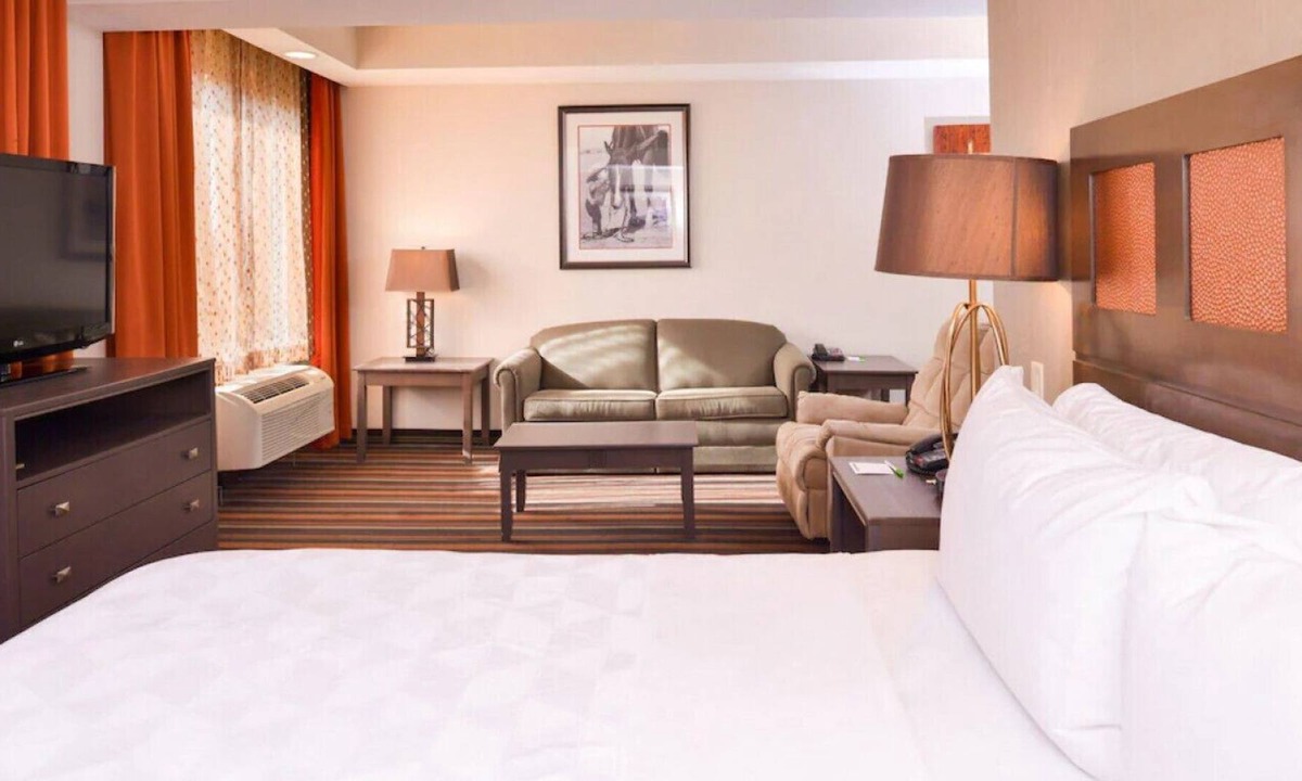 Amarillo House | Spectacular Suite for a Refreshing Stay! Pool, Gym
