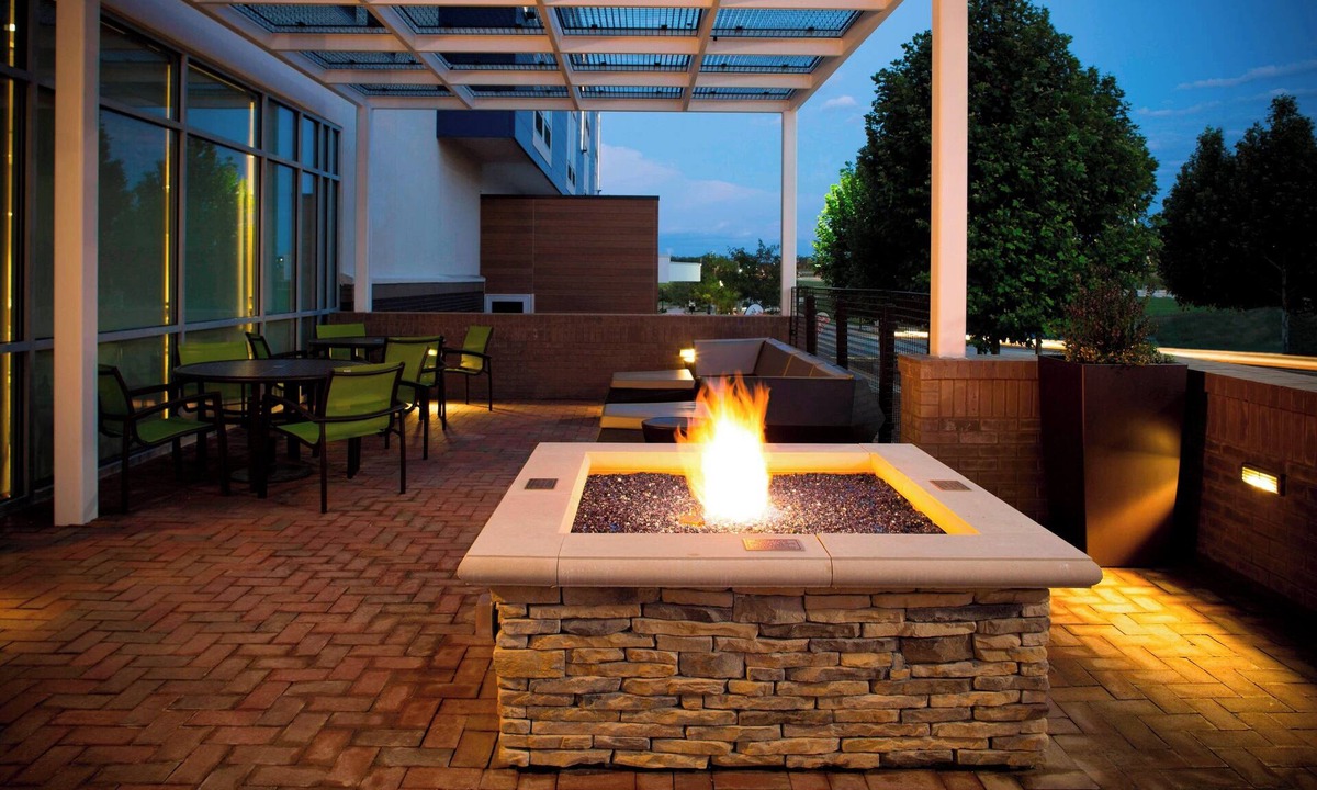Lenexa Hotel | SpringHill Suites by Marriott Kansas City Lenexa City Center