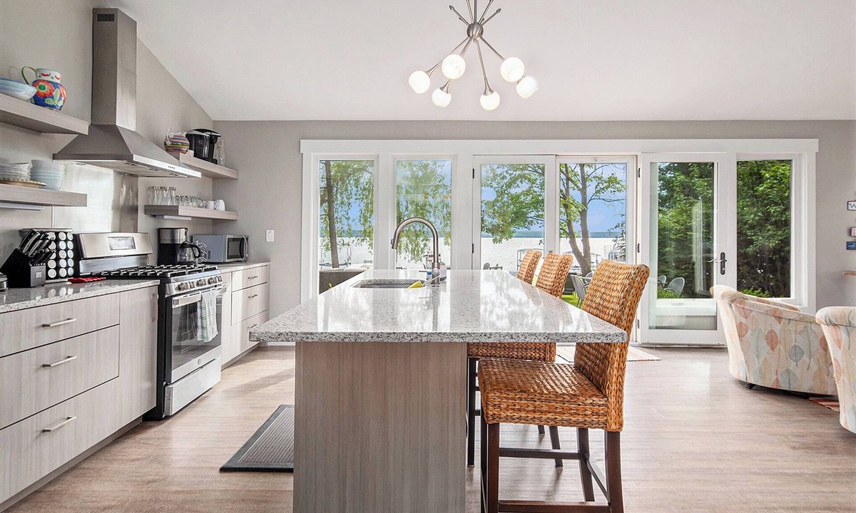 Boyne City House | Springwater Lake House - 75ft Frontage of Lake Charlevoix