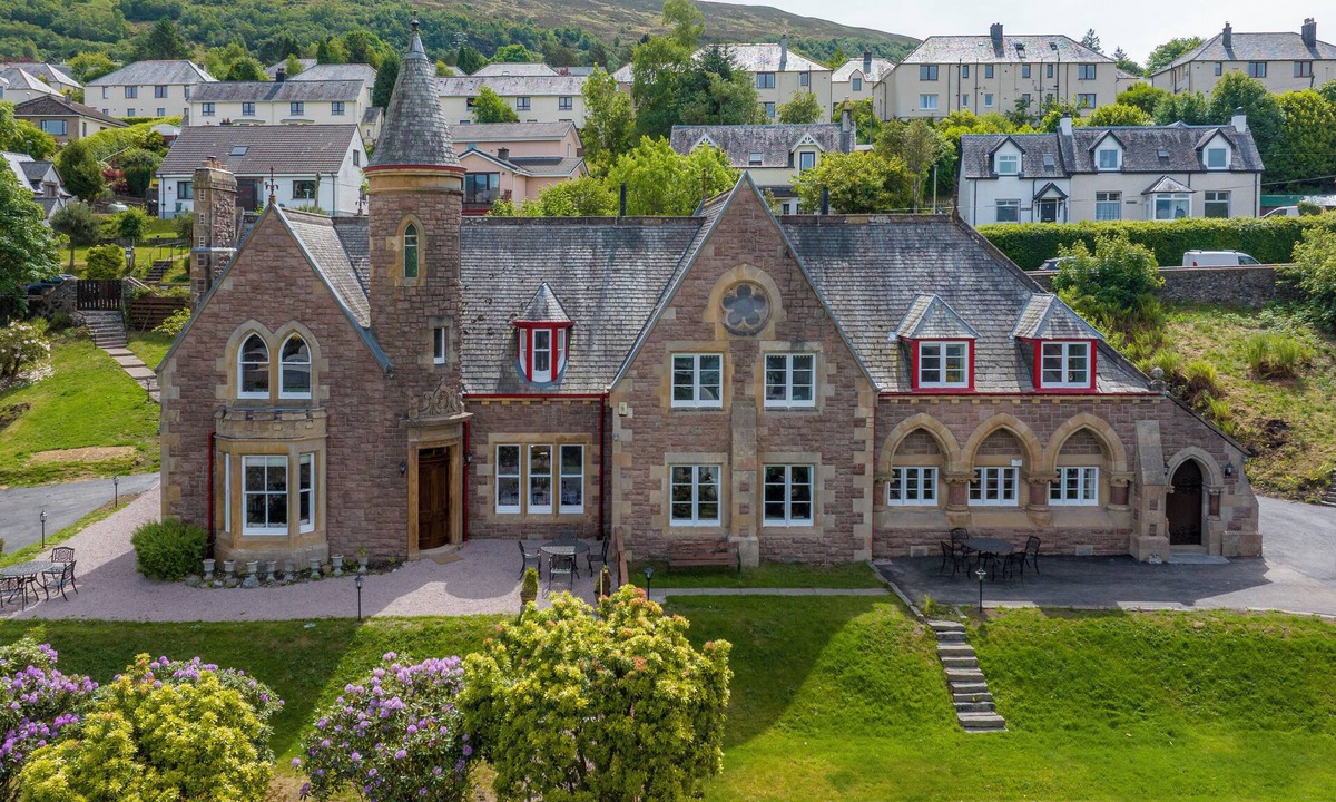 Fort William City Centre Villa | St Andrews House