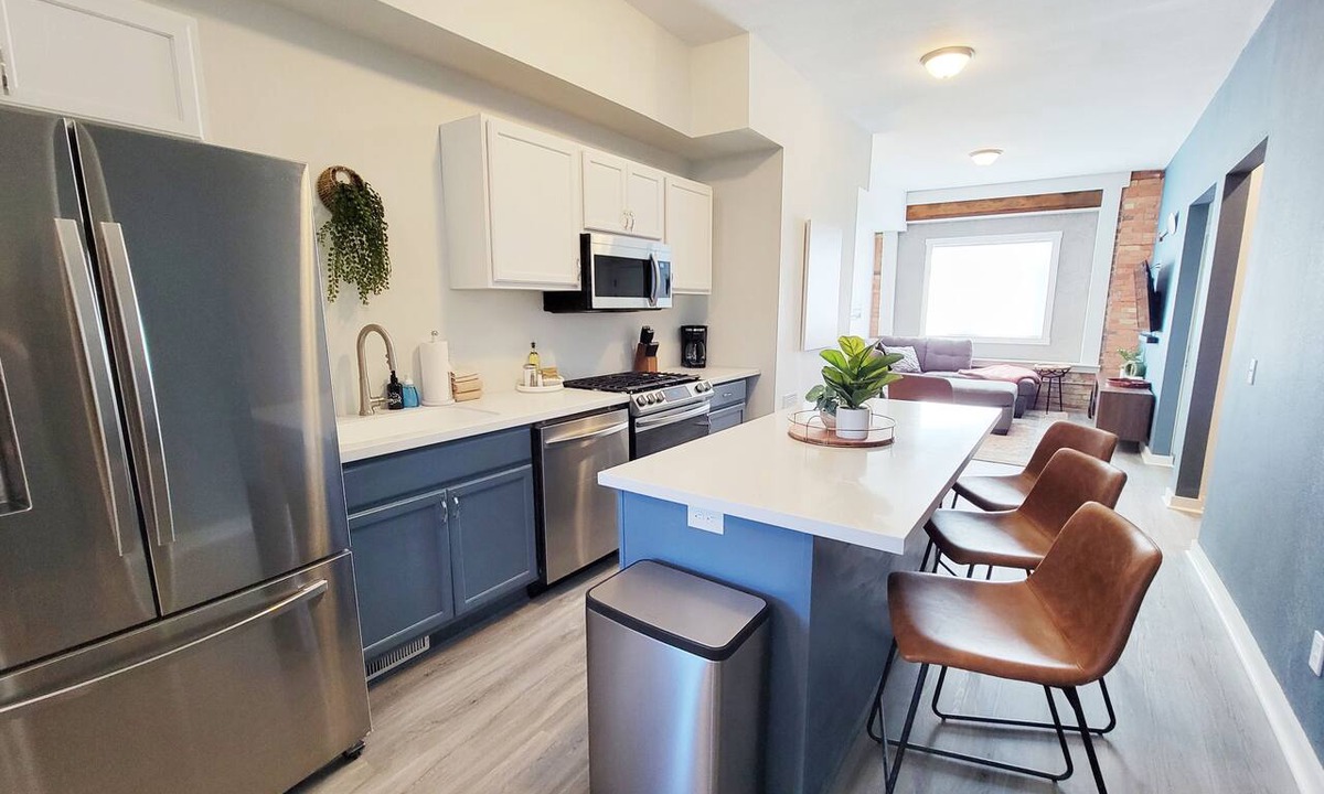 Duluth Condo | Stay Lincoln Park 2 | Craft District Condo