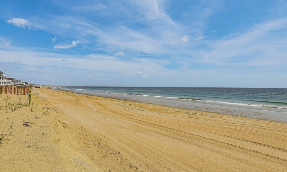 Salisbury Beach Condo | Steps to Beach! Salisbury Family Getaway