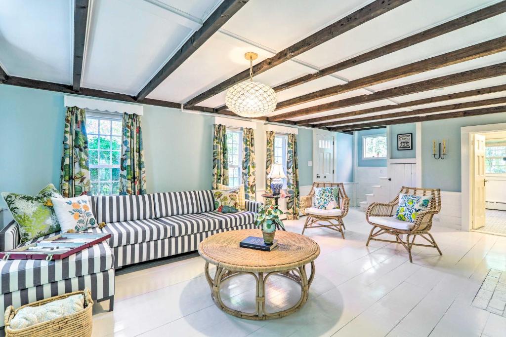 Dennis House | Steps to Dennis Village! 'The Blue Scallop' Home