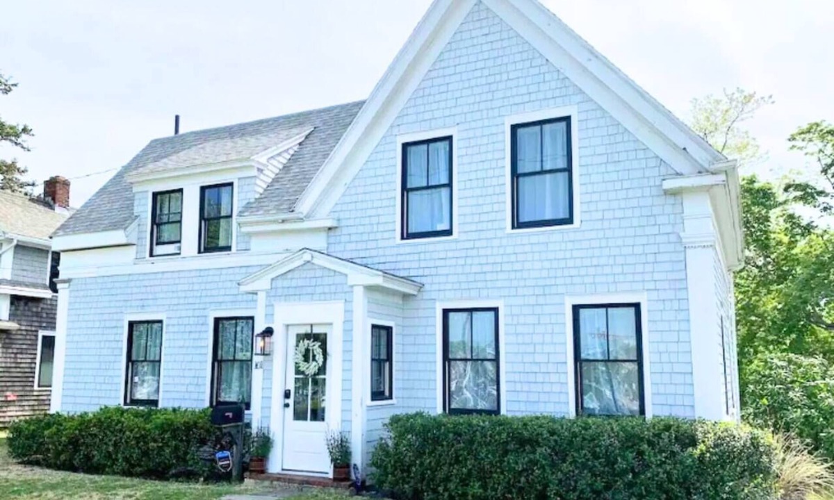 Hyannis House | Steps to Harbor & Dining! Updated Home Slps 12