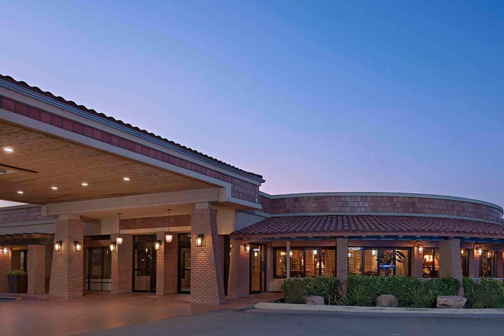 Carlsbad Hotel | Stevens Inn