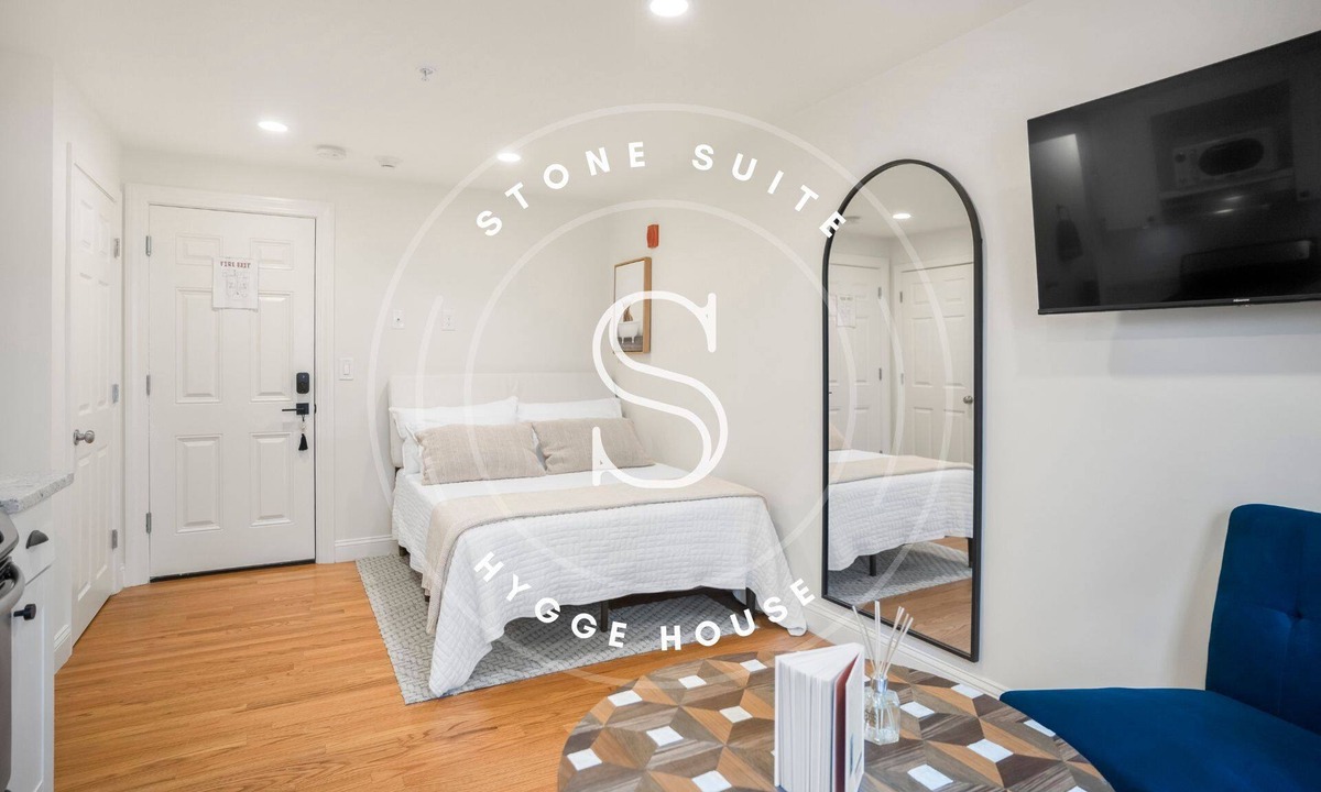 Newburyport Apartment | Stone Suite at The Hygge House