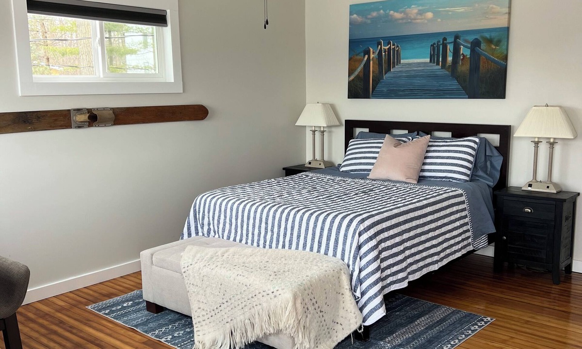 Delavan Lake Apartment | Studio 1608 - Spacious Lakeside studio on Delavan Lake Beautiful Views