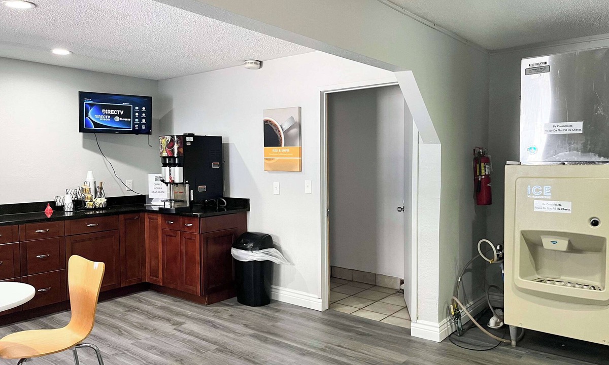 Dayton Hotel | Studio 6 Suites Dayton, Oh - Englewood