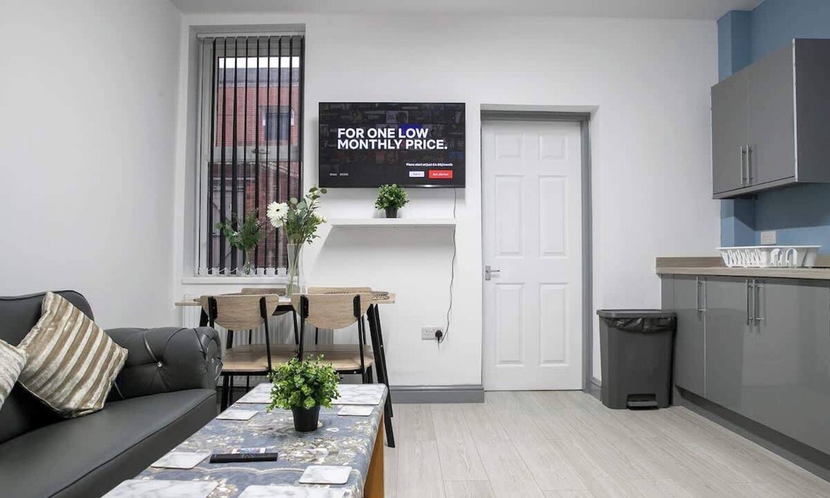 Newcastle-upon-Tyne Apartment | Stunning 2 Bed Apartment in Newcastle, free WiFi