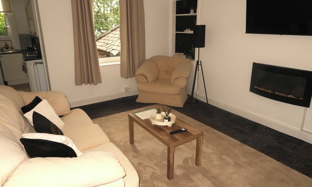 Dumfries Apartment | Stunning central apartment free public parking
