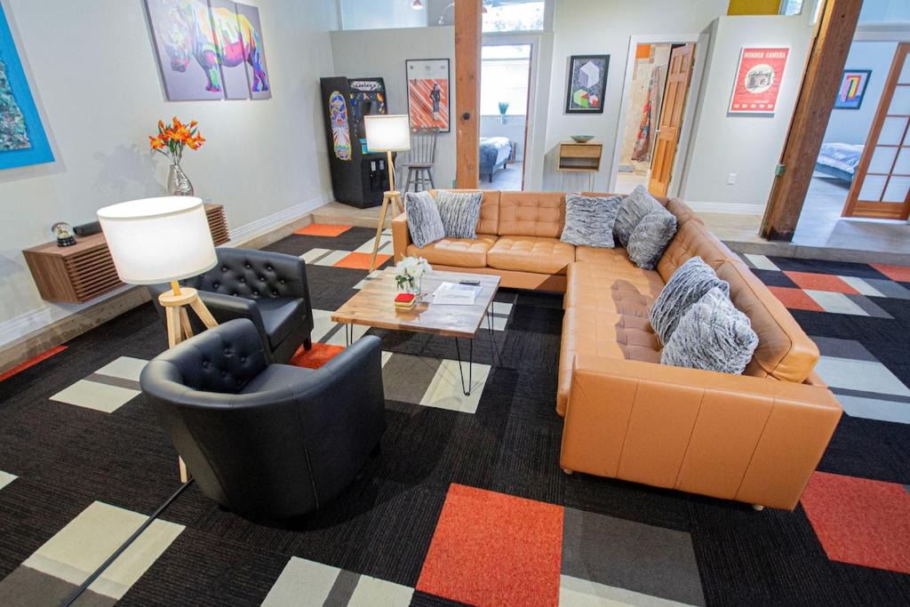 Cole House | Stunning Denver Art Loft RiNo Near Mission Ball Room