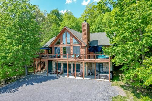McHenry Villa | Stunning Modern Cabin of Your Dreams Hot Tub Lake Access