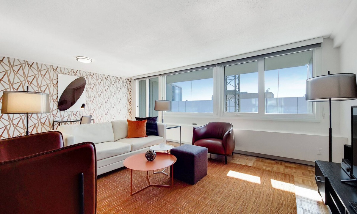 West End Apartment | Stunning One-Bedroom Apartment with Balcony