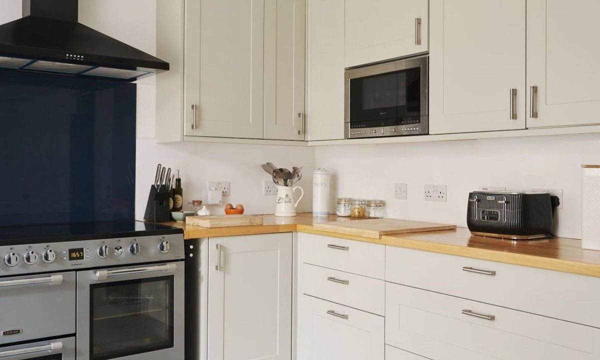 Digg House | Stunning private villa for 4 guests with WIFI, TV, pets allowed and panoramic view