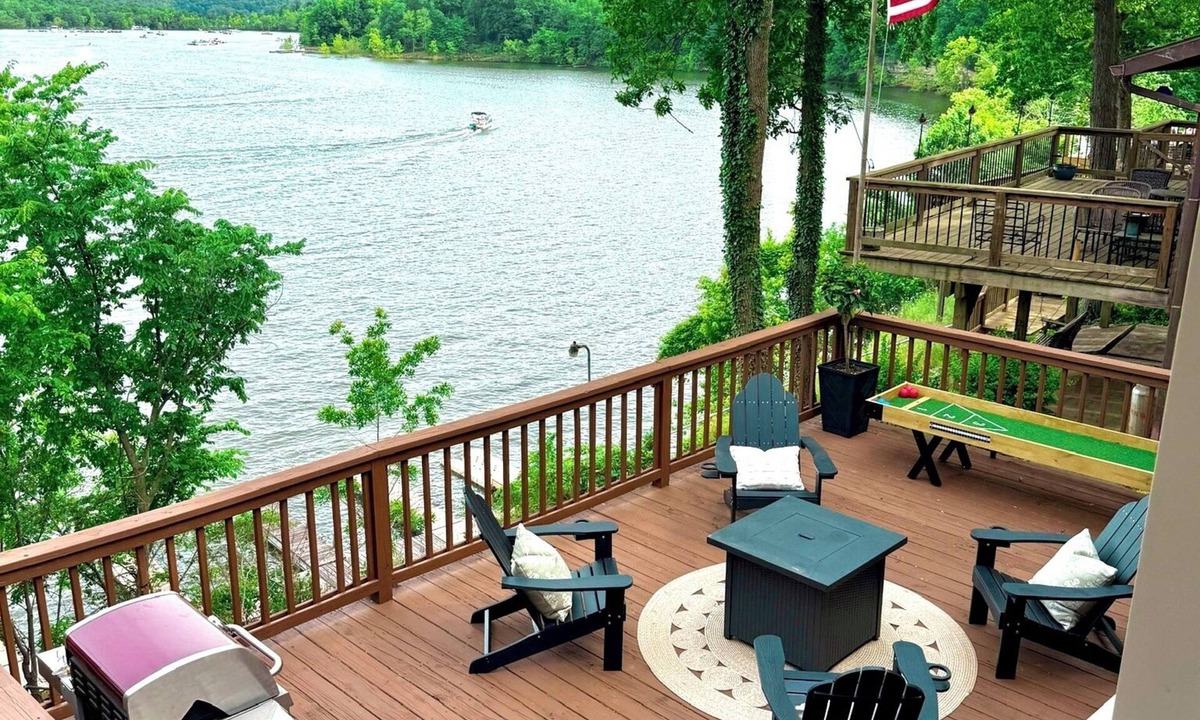 Falls of Rough House | Stunning Waterfront Retreat 3BR+2BA Fire Pit Marina Access Nearby
