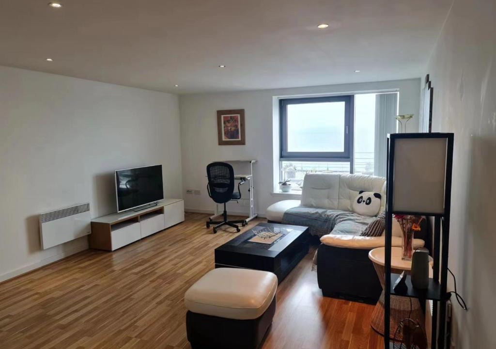 Newhaven Apartment | Stunning Waterfront Western harbour Apartment