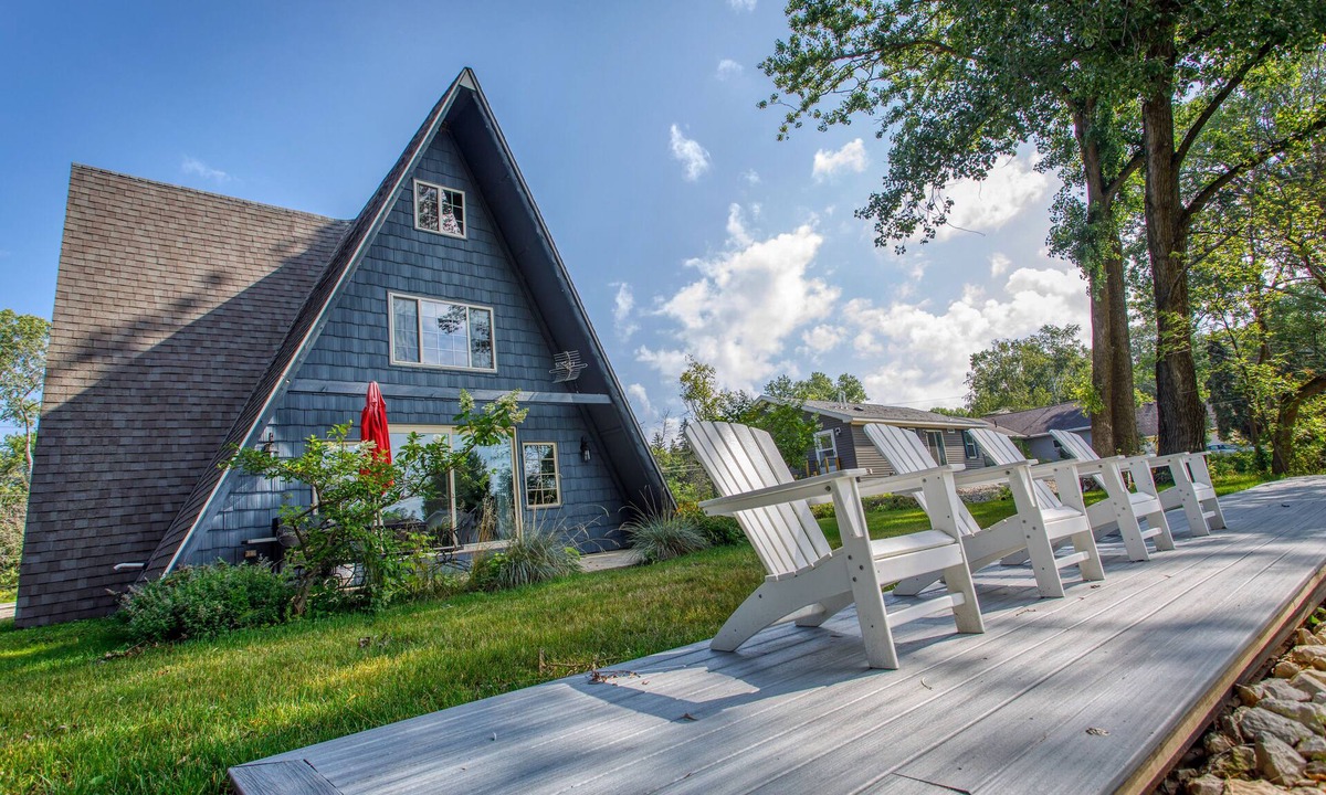Sturgeon Bay Cottage | Sturgeon Bay waterfront A-Frame with a dock and fire pit