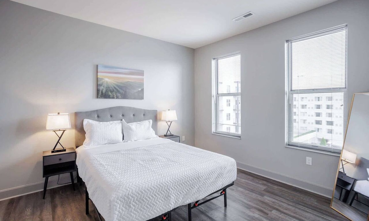 Central Business District Apartment | Stylish 1BR/1BA CozySuites at the Banks