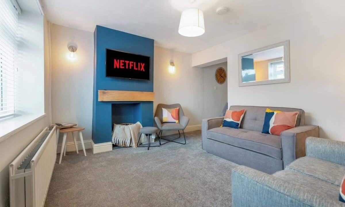 North Bitchburn House | Stylish 2 Bedroom in Bishop Auckland with Parking