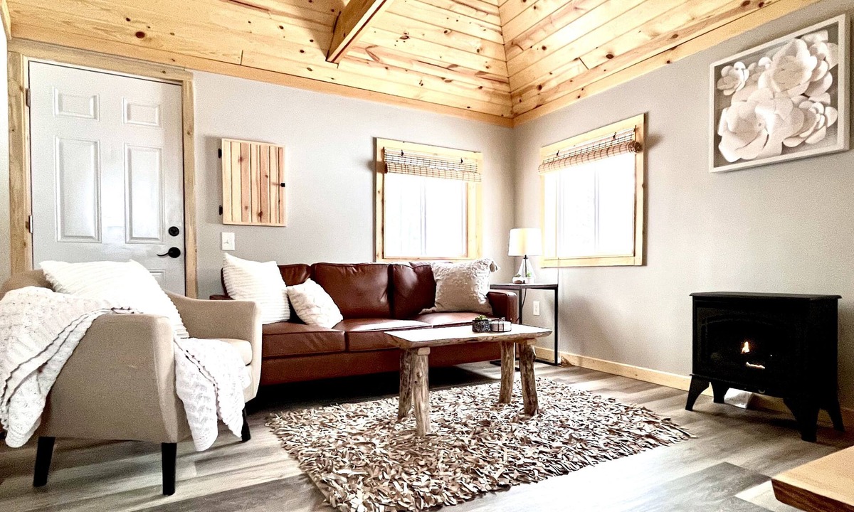 Lake George Cabin | Stylish, Cozy Cabin in Lake George.
