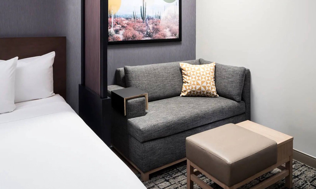 Tempe Hotel | Stylish Hyatt Place Tempe Stay – Pool, Gym, Walk to Campus & Mill Ave - 2 Units
