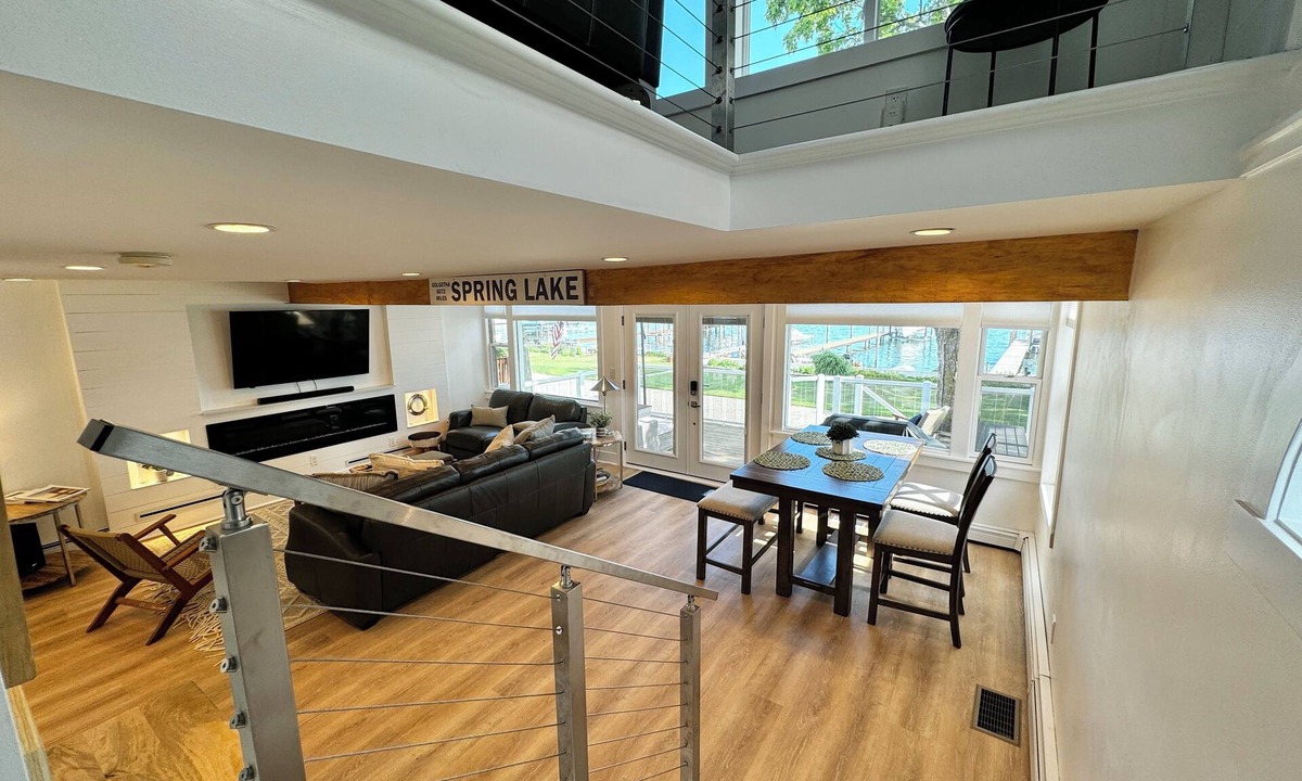 Spring Lake House | Summer on Spring Lake! Boat Dock, 180 Degree Views! 4 Bedroom/2 Bath