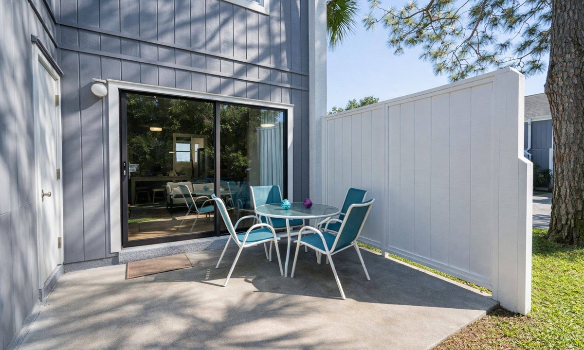 Destin House | Summer Retreat - Prime Location | Sleeps 8 | Pets
