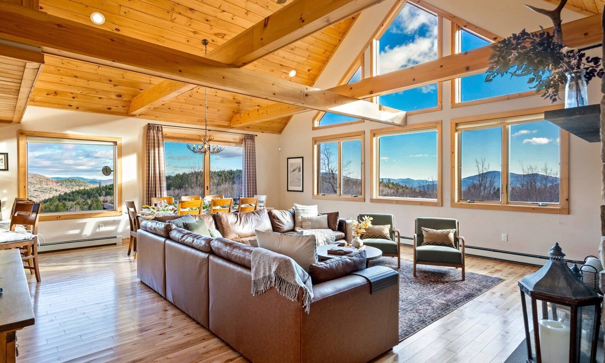 Sunday River Area House | Sunday River MTN Views! Slps 12! HotTub! Lux home