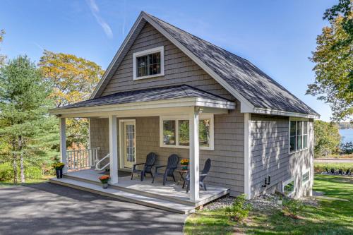 Sandy Point House | Sunny Stockton Springs Home < 1 Mi to Beach!
